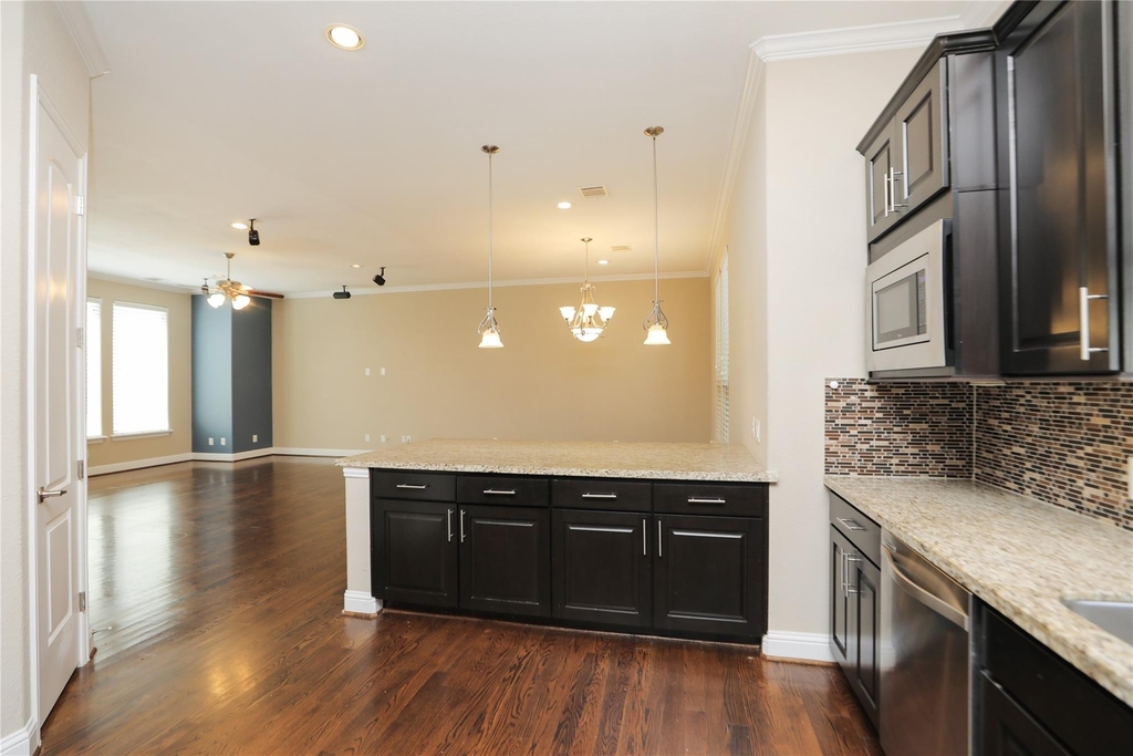 1610 Knox Street - Photo 18