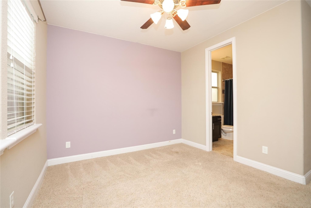 1610 Knox Street - Photo 6