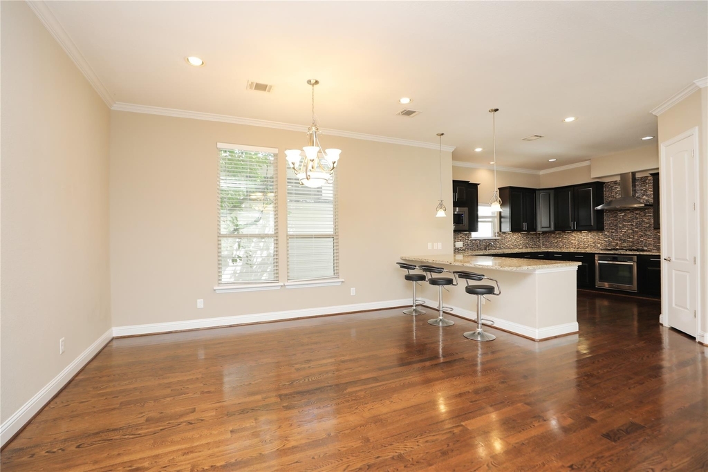 1610 Knox Street - Photo 12
