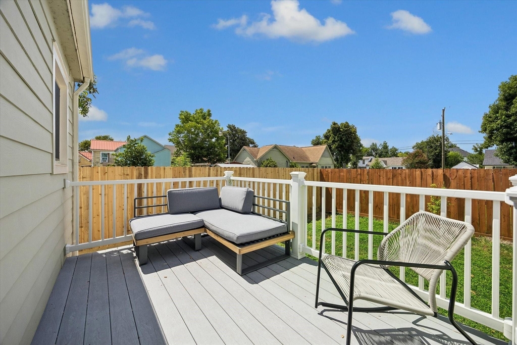 809 Gale Street - Photo 12
