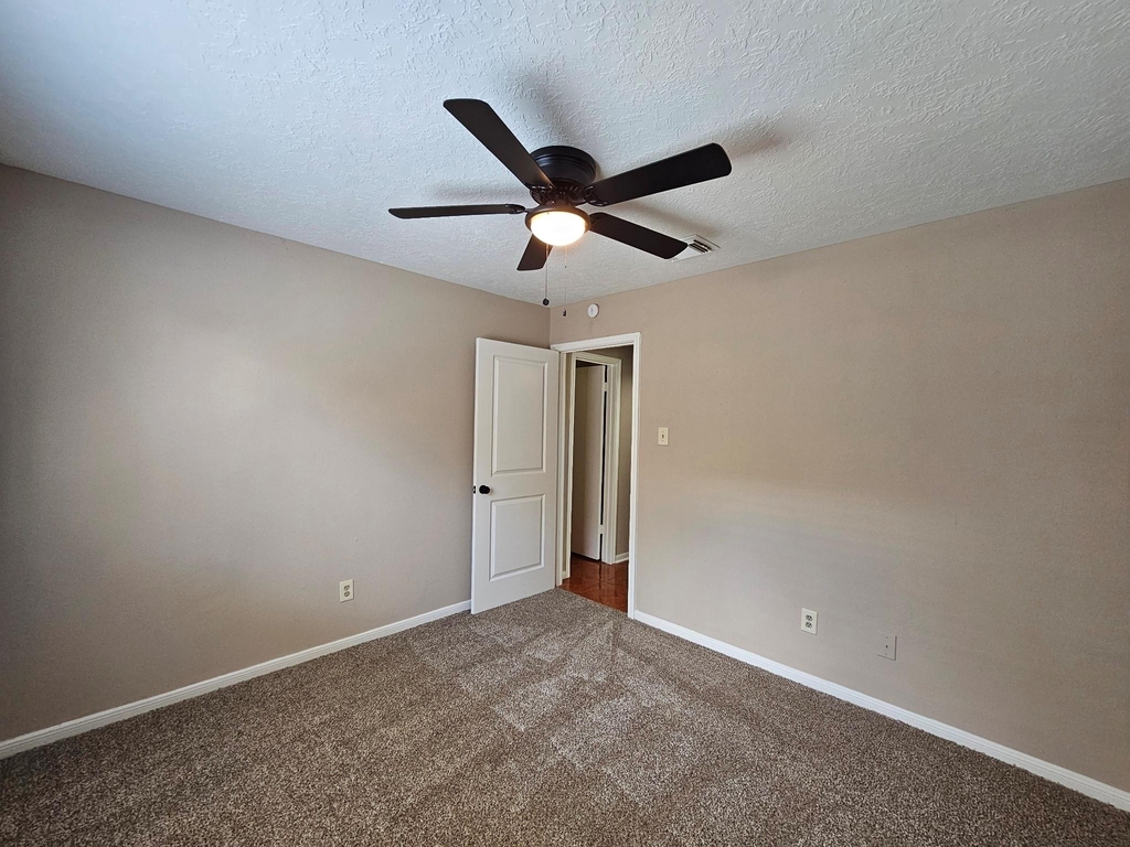 5619 Fairview Forest Drive - Photo 11