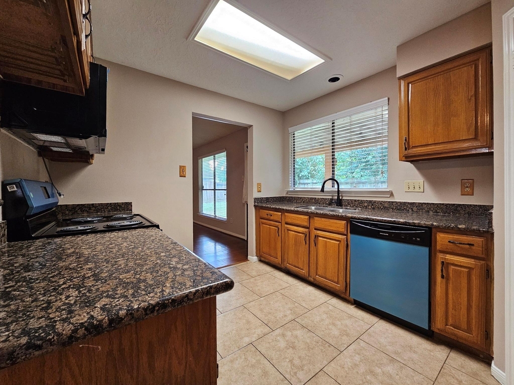5619 Fairview Forest Drive - Photo 6