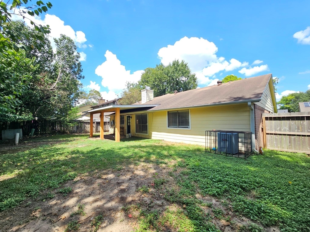 5619 Fairview Forest Drive - Photo 18