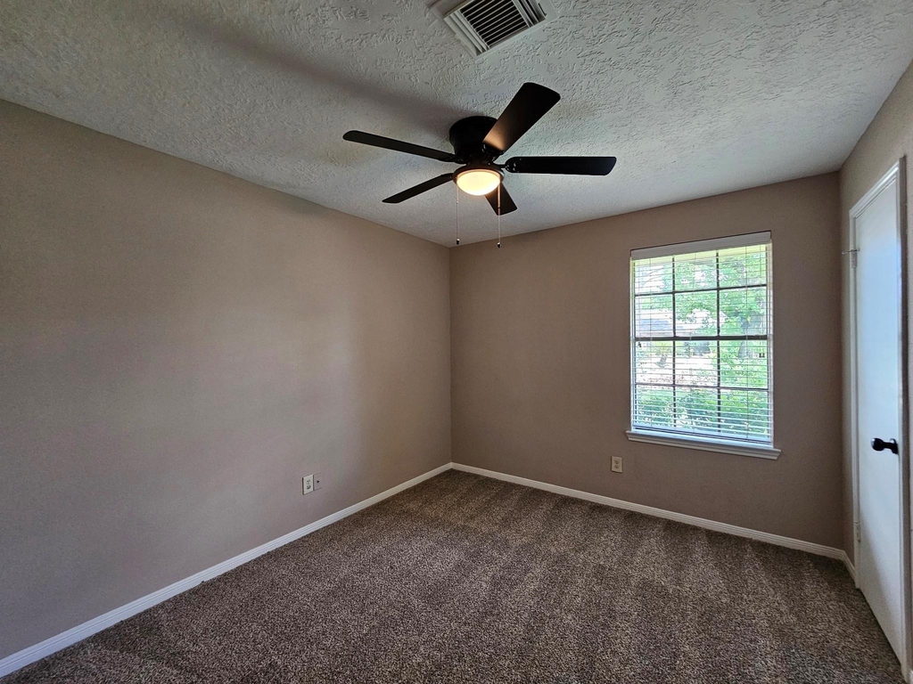 5619 Fairview Forest Drive - Photo 10