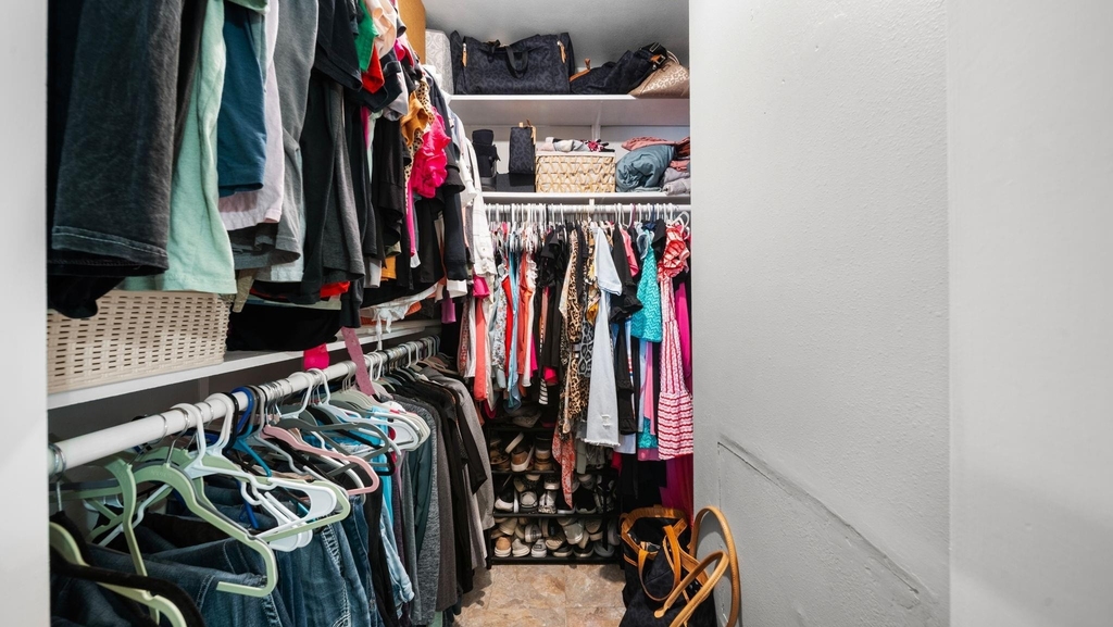 2015 Lee Street - Photo 8