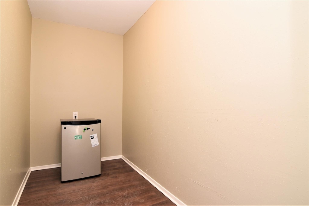 3907 Almington Lane - Photo 8