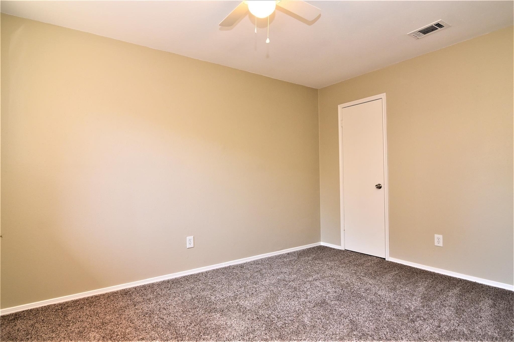 3907 Almington Lane - Photo 11