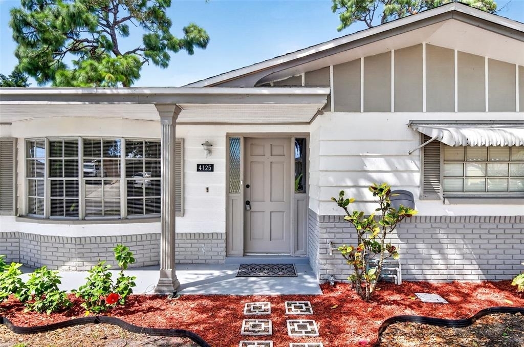 4125 Oakfield Avenue - Photo 1