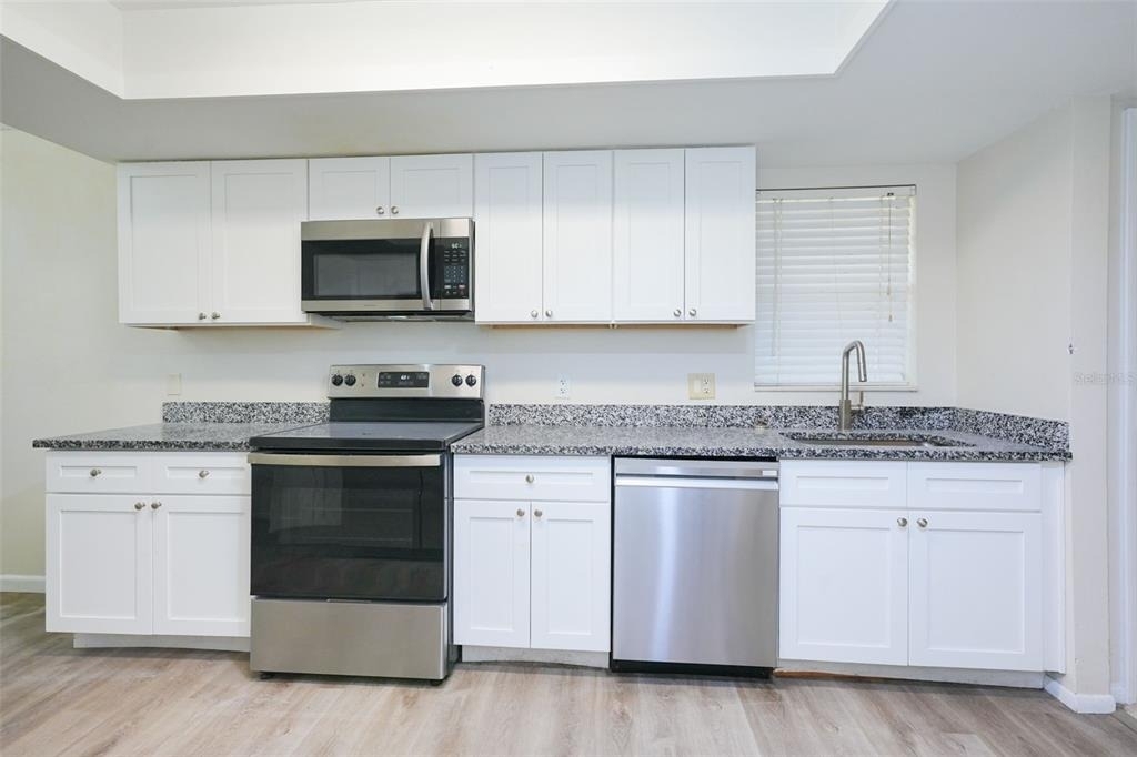 3614 Pine Knot Drive - Photo 4