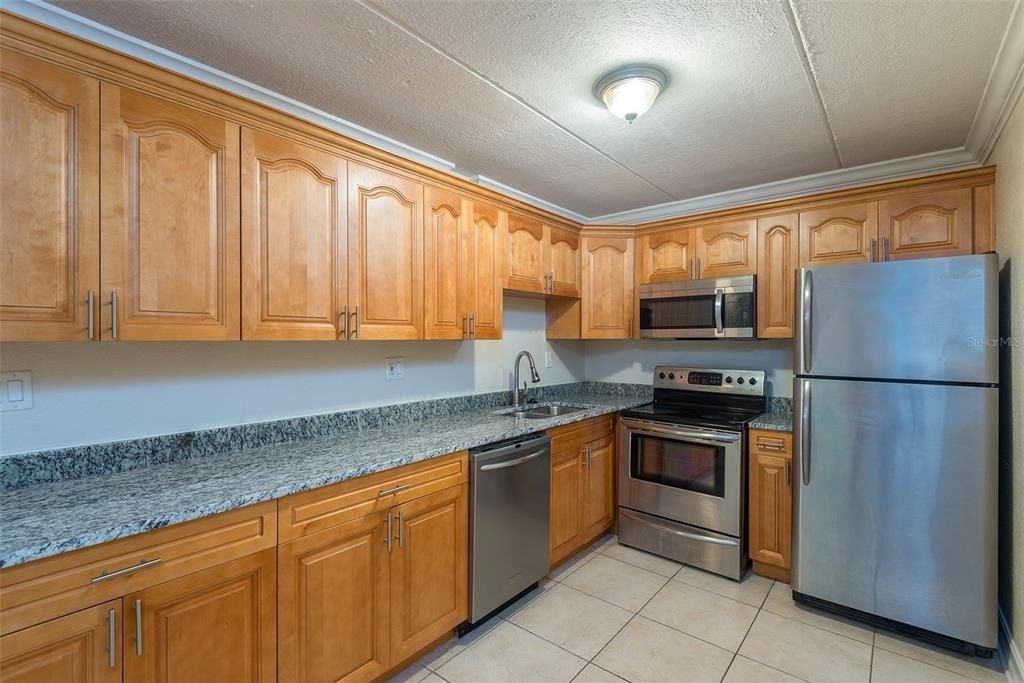 5221 Bayshore Boulevard - Photo 8