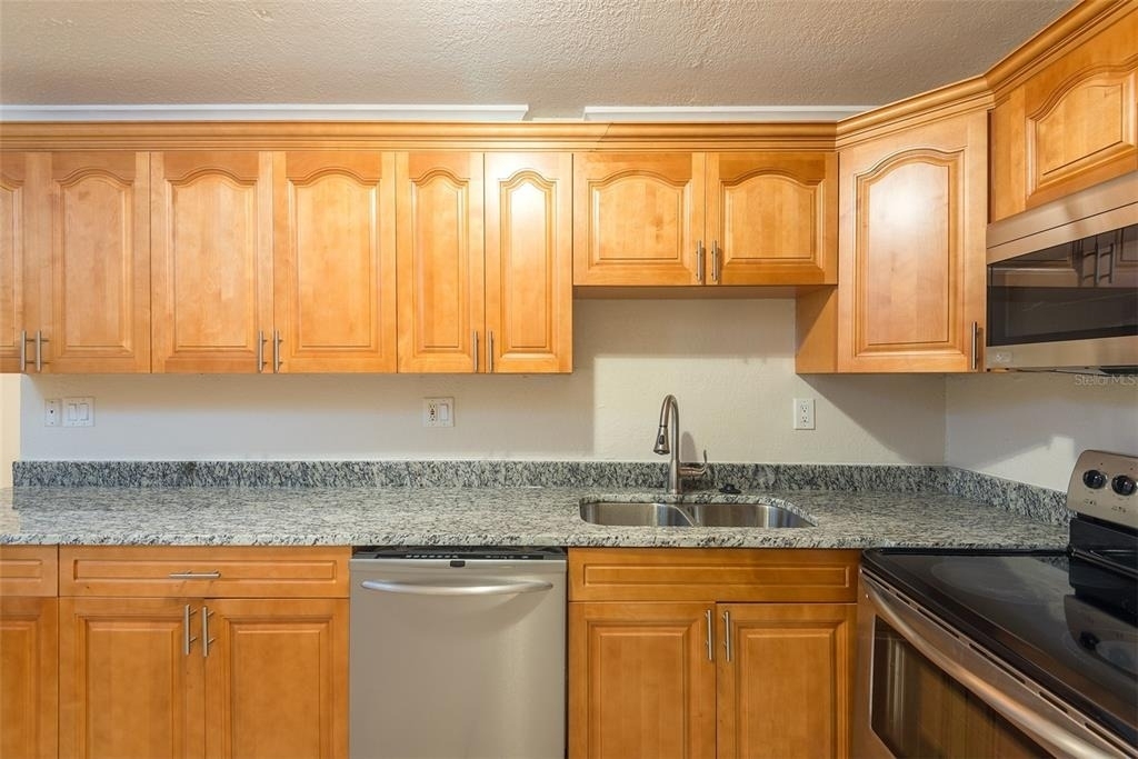 5221 Bayshore Boulevard - Photo 10