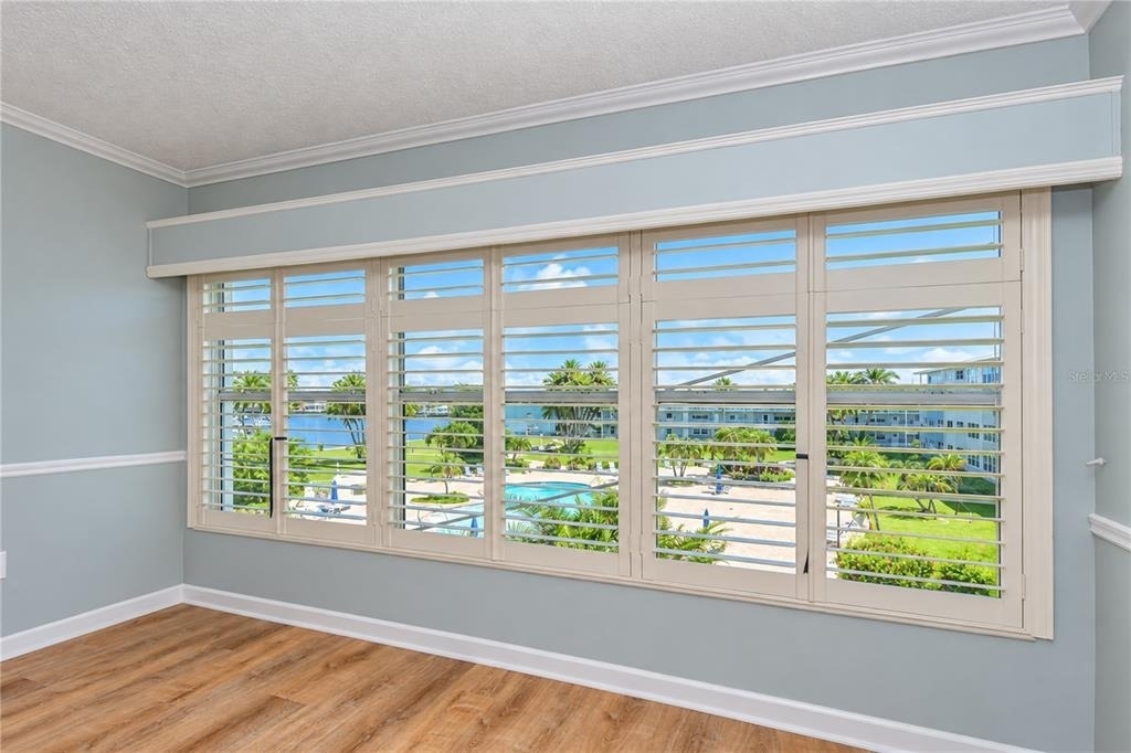 300 64th Avenue - Photo 15
