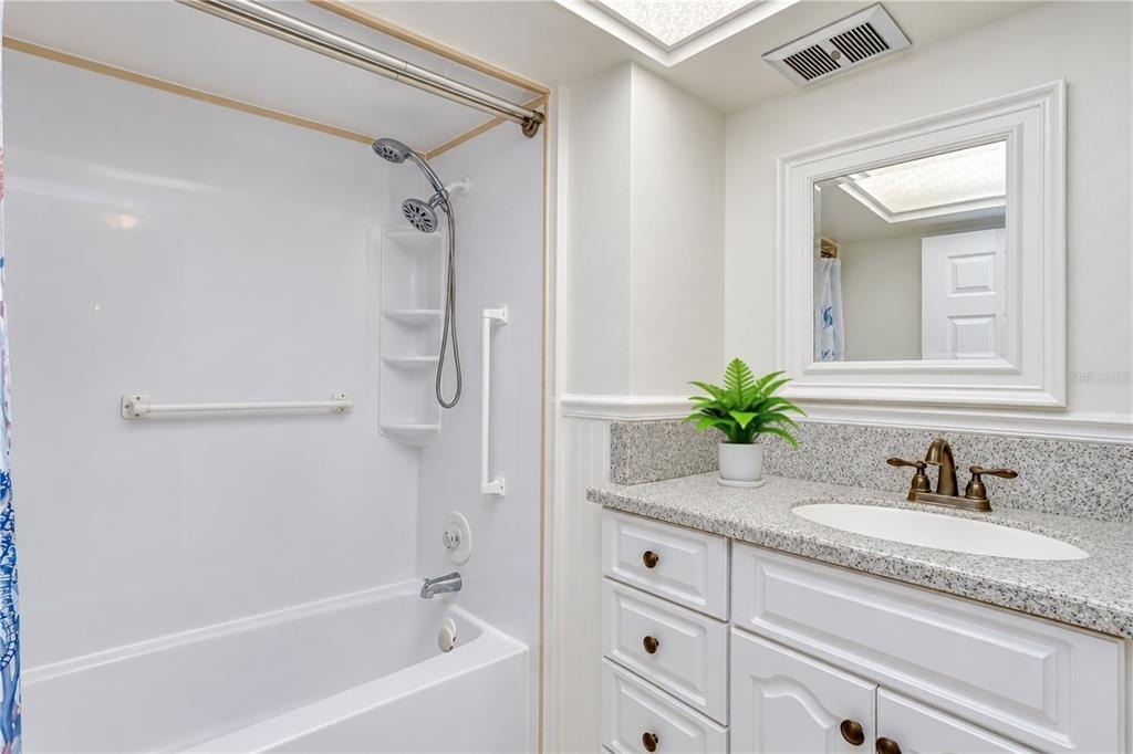 300 64th Avenue - Photo 41