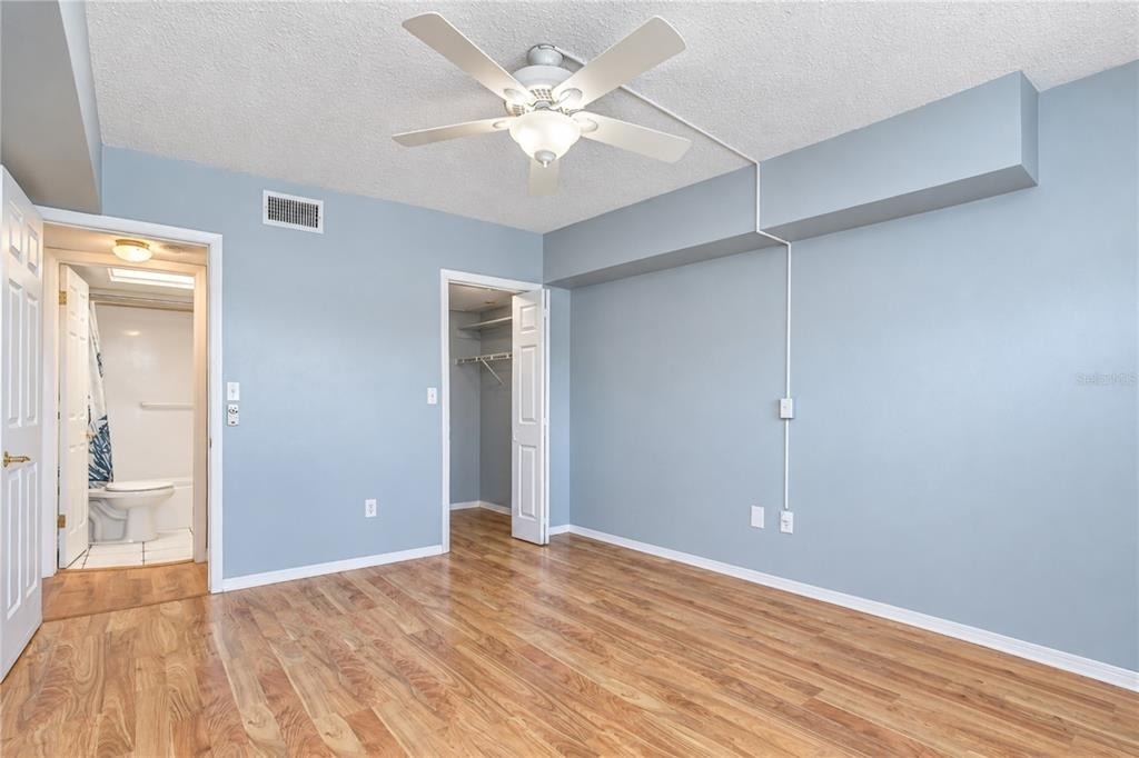 300 64th Avenue - Photo 20
