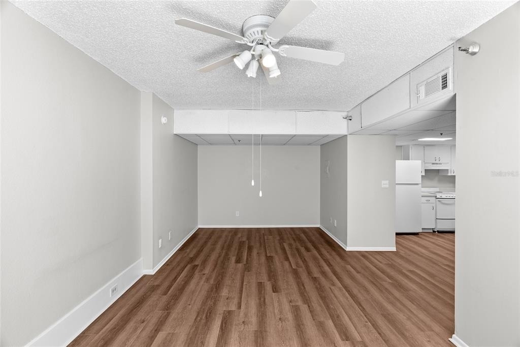 411 1st Avenue N - Photo 22