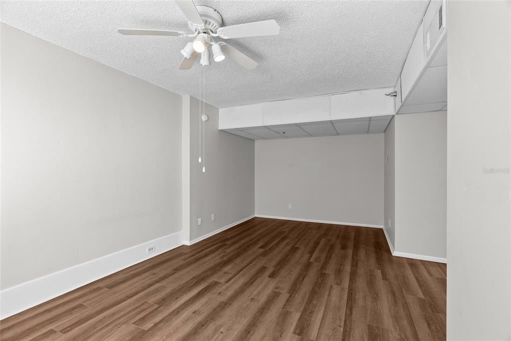 411 1st Avenue N - Photo 23