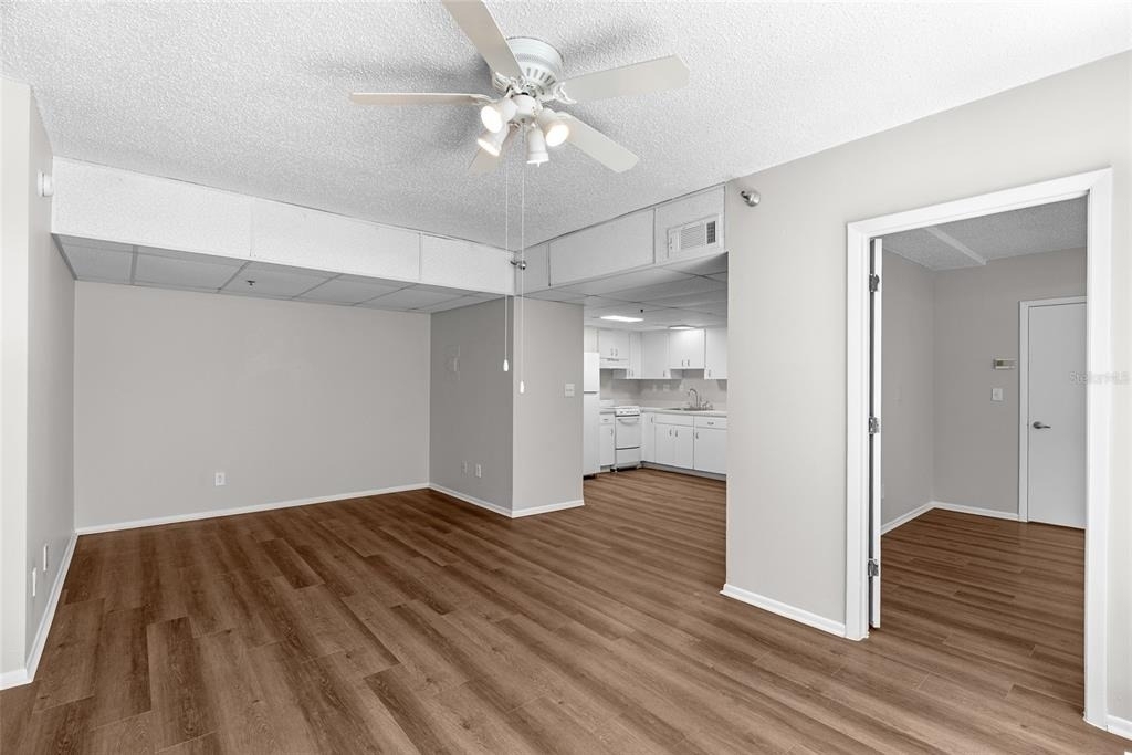 411 1st Avenue N - Photo 24