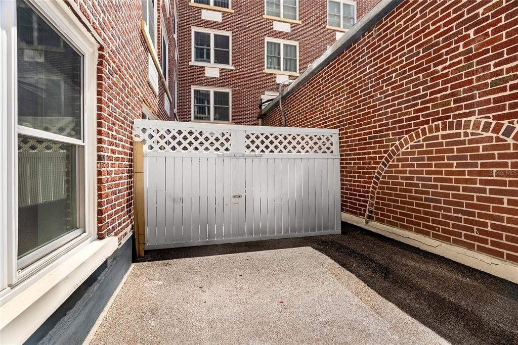 411 1st Avenue N - Photo 26