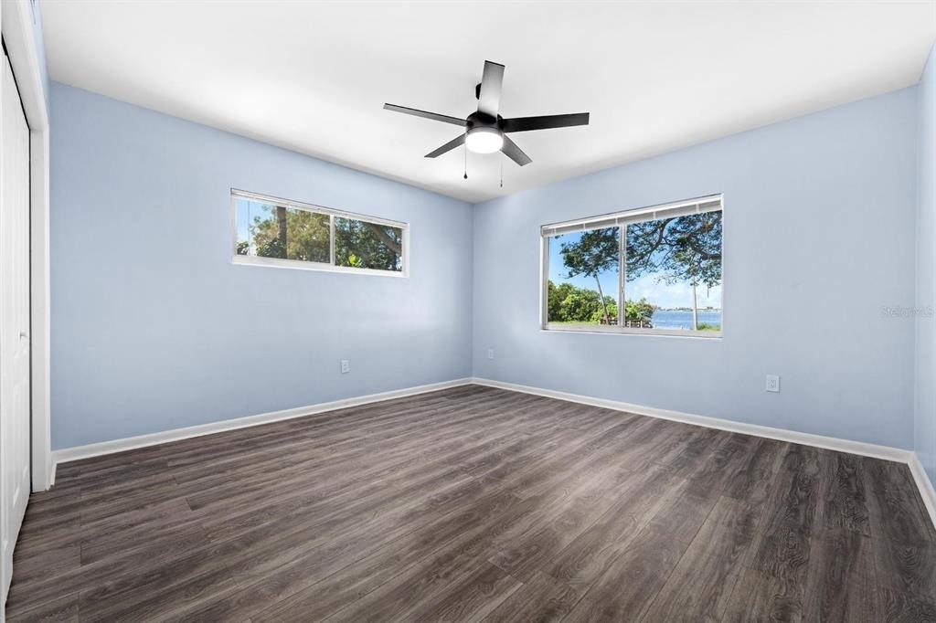 1949 Edgewater Drive - Photo 11