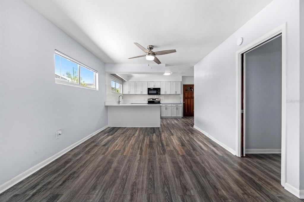 1949 Edgewater Drive - Photo 8