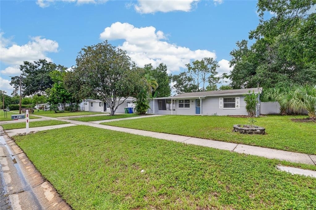 4421 W Iowa Avenue - Photo 1