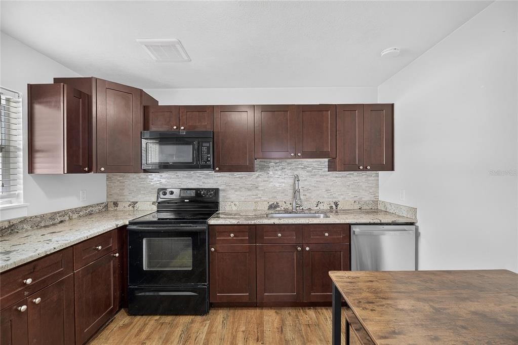 4421 W Iowa Avenue - Photo 9