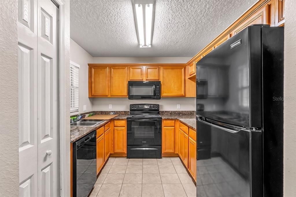 211 Penmark Stone Place - Photo 3