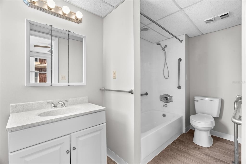 411 1st Avenue N - Photo 24