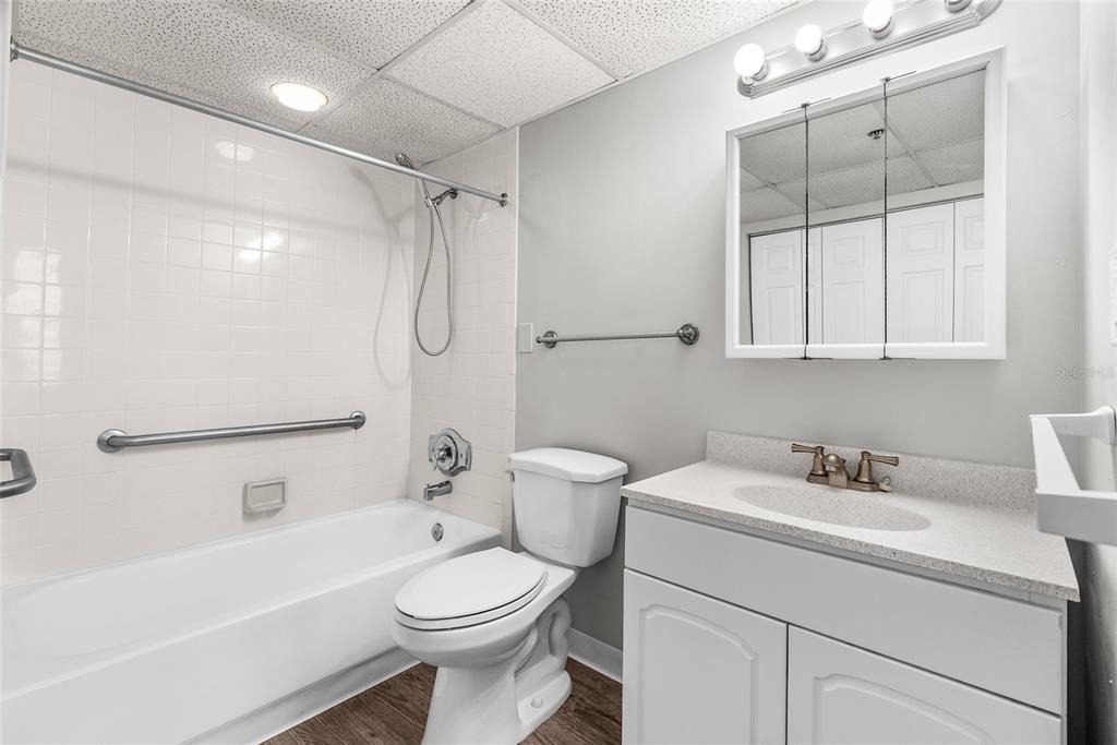 411 1st Avenue N - Photo 16