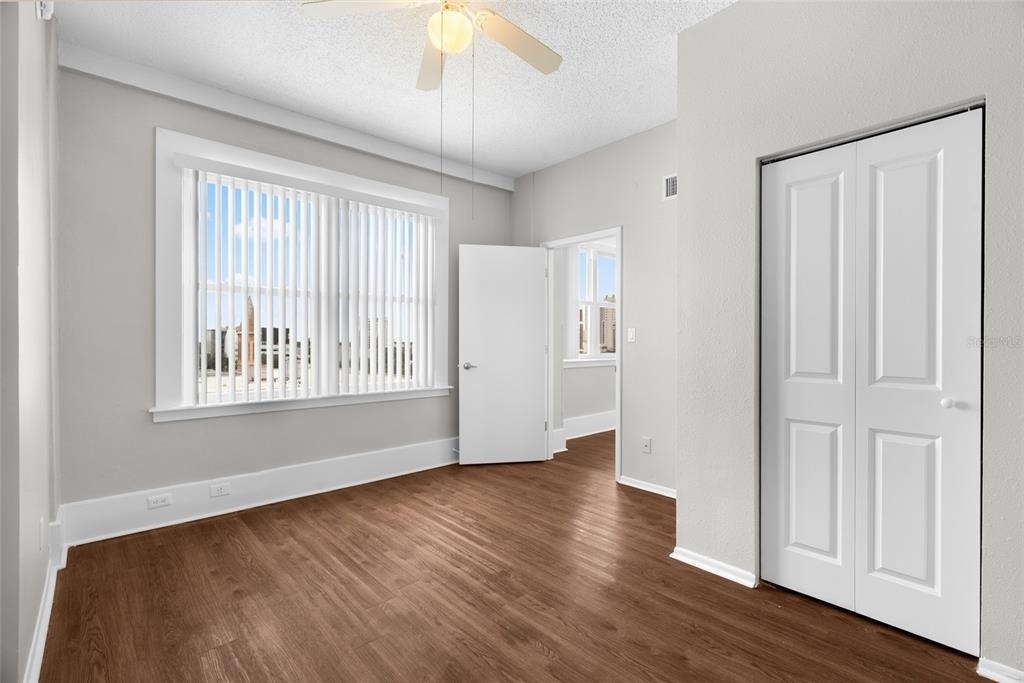 411 1st Avenue N - Photo 18