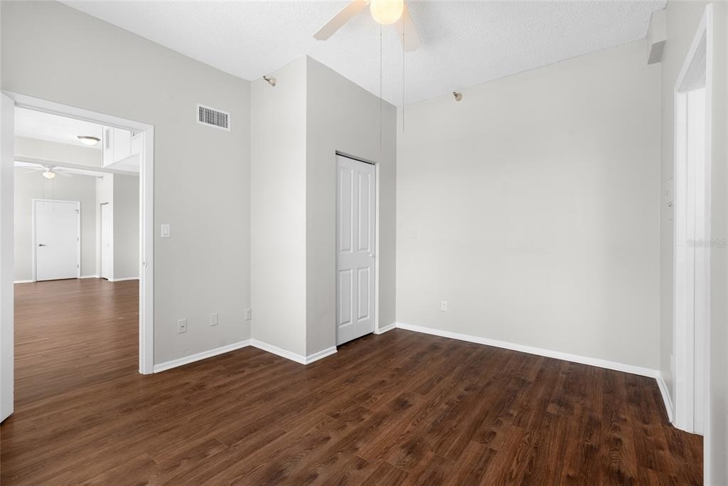 411 1st Avenue N - Photo 17
