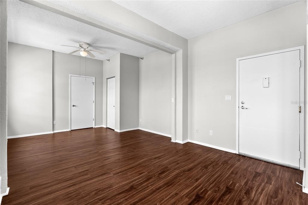 411 1st Avenue N - Photo 7