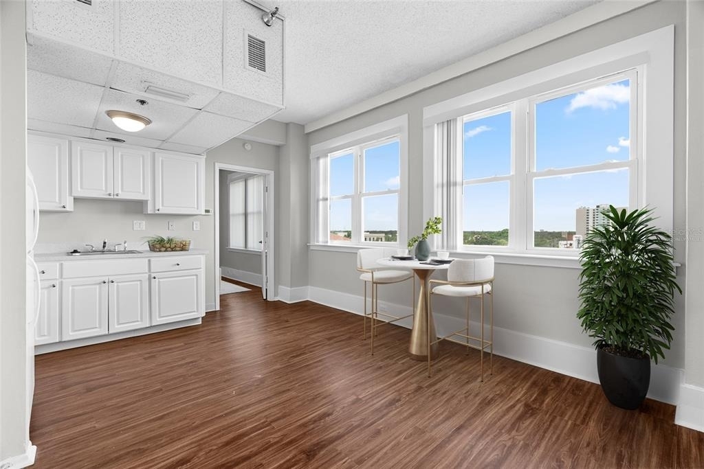 411 1st Avenue N - Photo 11