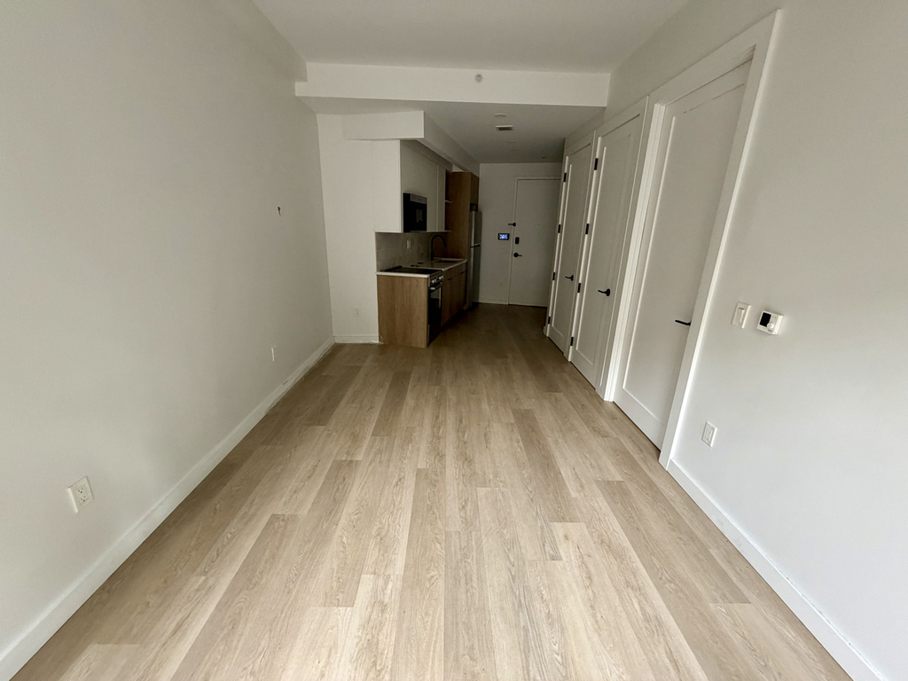 1615 Cedar Street - Photo 2