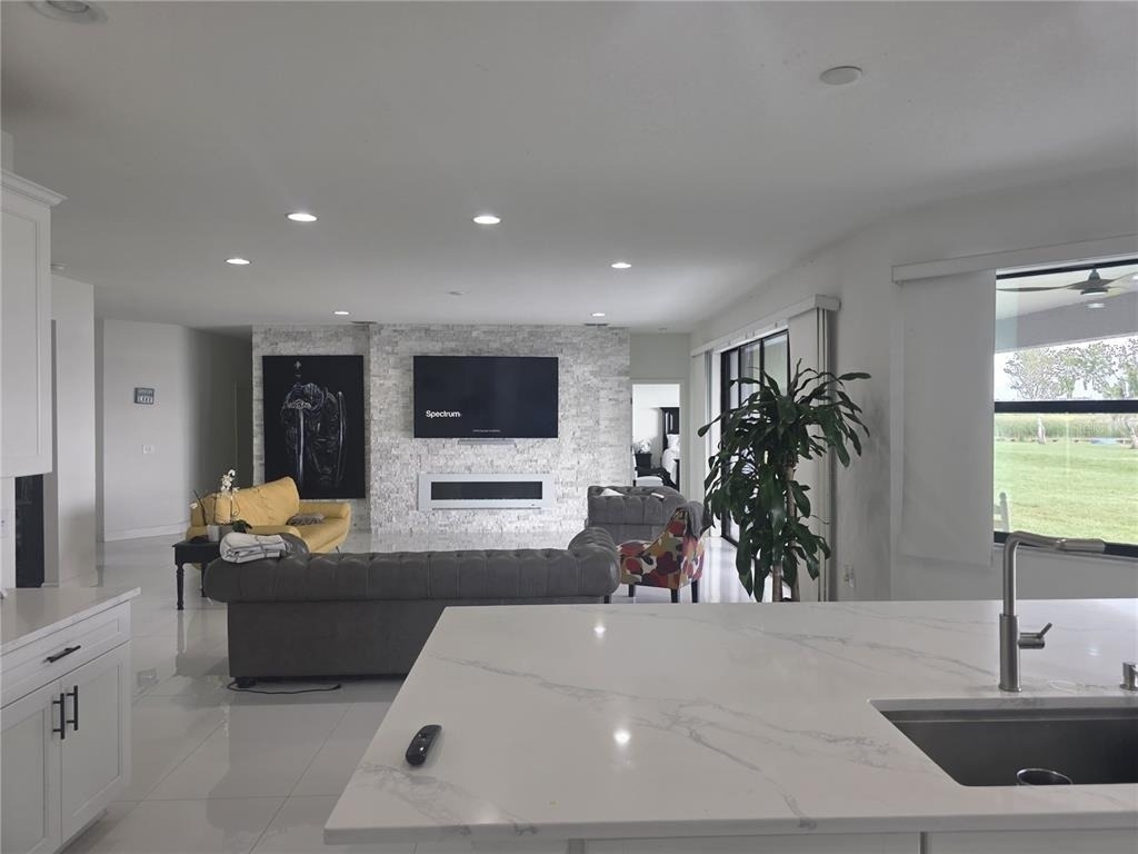531 Sanctuary Boulevard - Photo 3