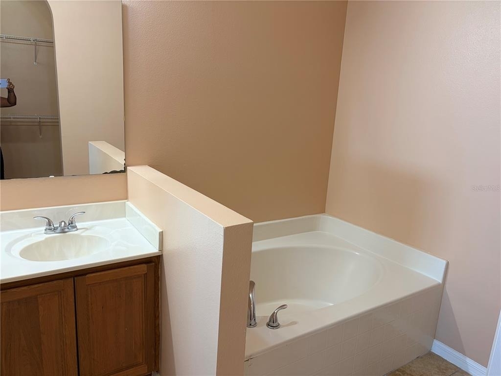 619 Kermarah Avenue - Photo 12
