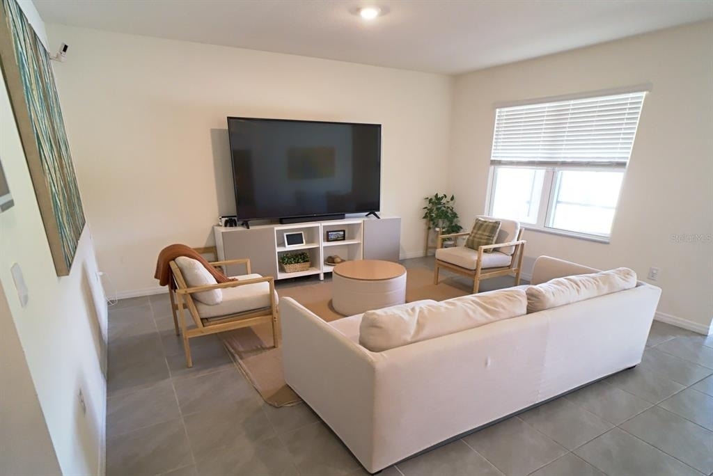 5667 Anders Way - Photo 4