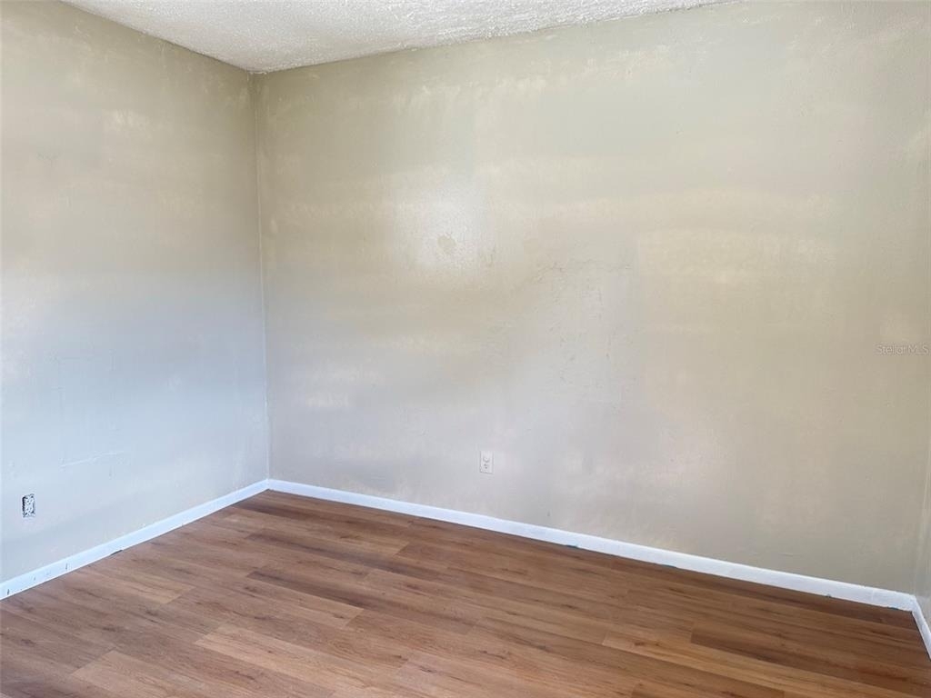 3218 68th Avenue N - Photo 4