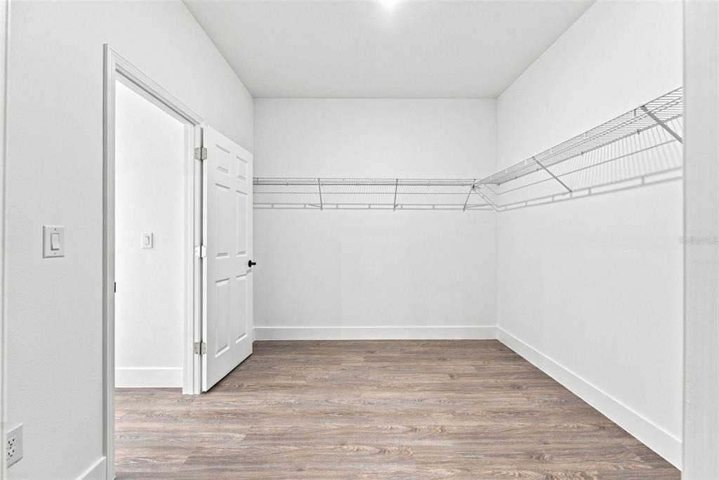 143 W Gondolier Place - Photo 33