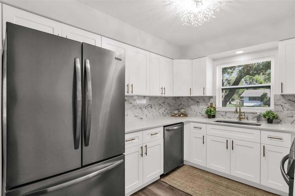 274 N Ranger Boulevard - Photo 11
