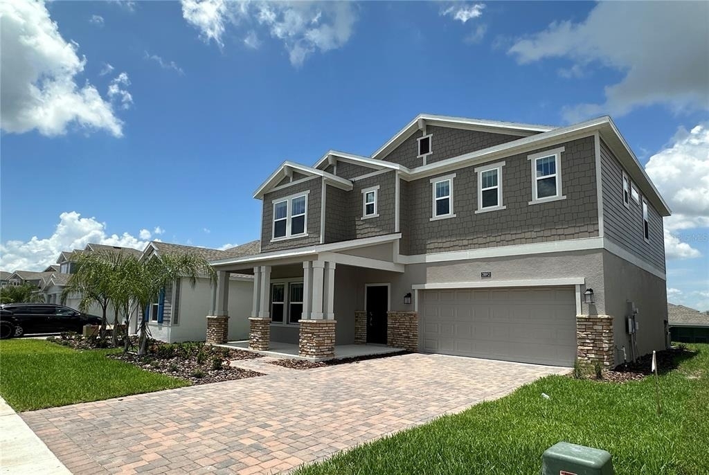 2892 Armstrong Avenue - Photo 1
