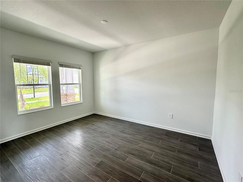 2892 Armstrong Avenue - Photo 5