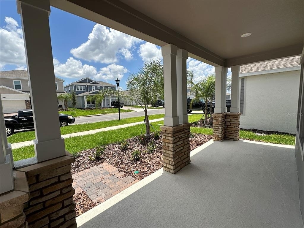 2892 Armstrong Avenue - Photo 2