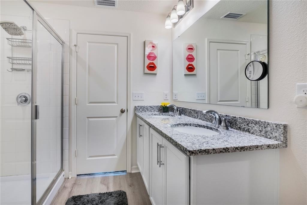 9231 Westside Hills Drive - Photo 18