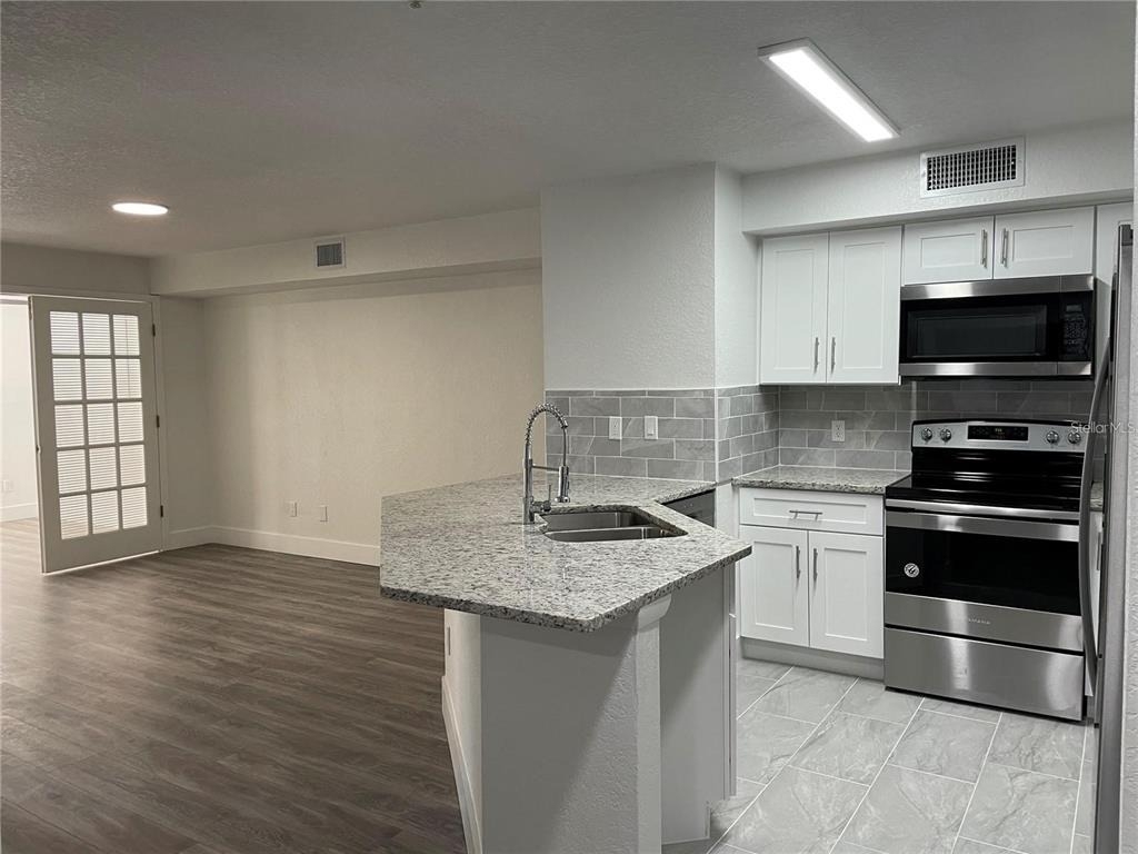 822 Camargo Way - Photo 7