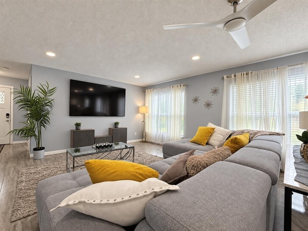 4440 Bleasdale Avenue - Photo 3