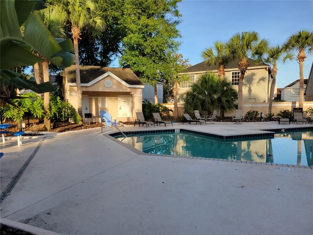 921 Beresford Way - Photo 18
