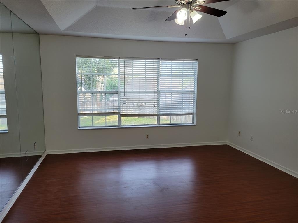 921 Beresford Way - Photo 12