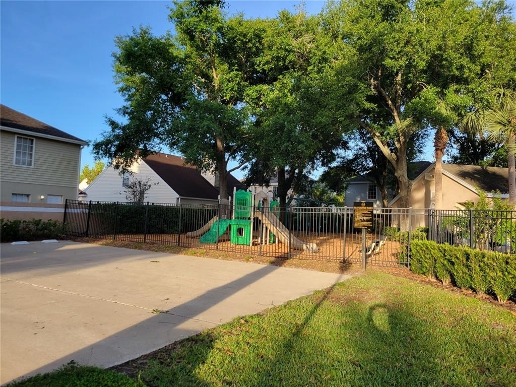 921 Beresford Way - Photo 17