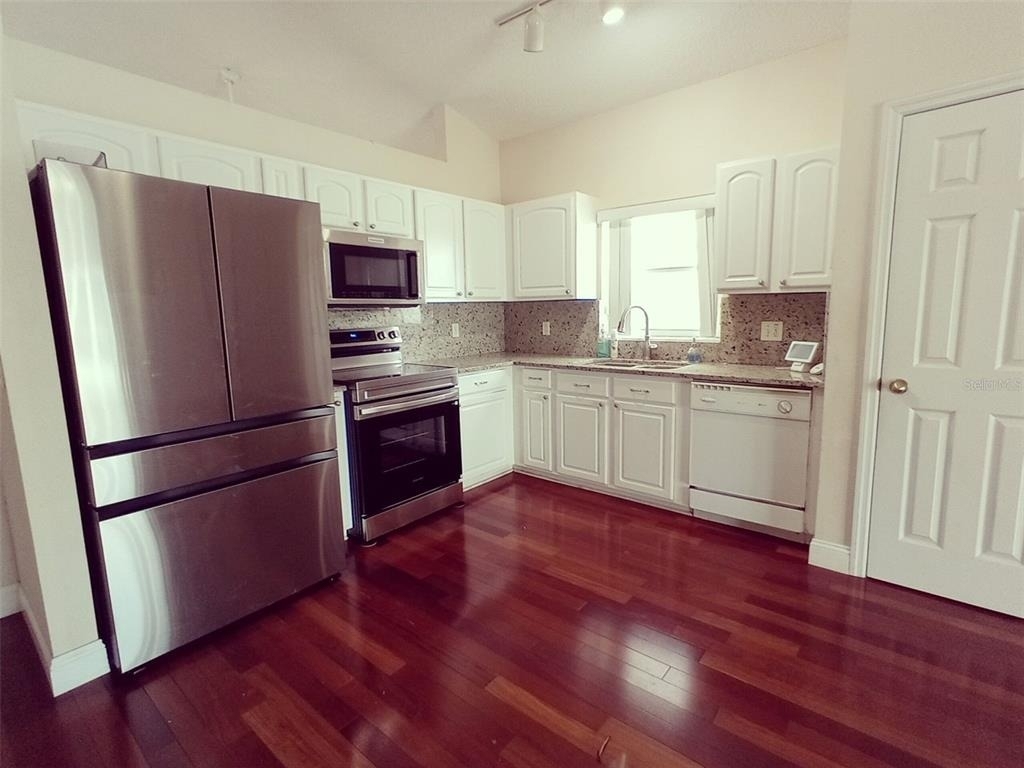 17411 Woodcrest Way - Photo 10